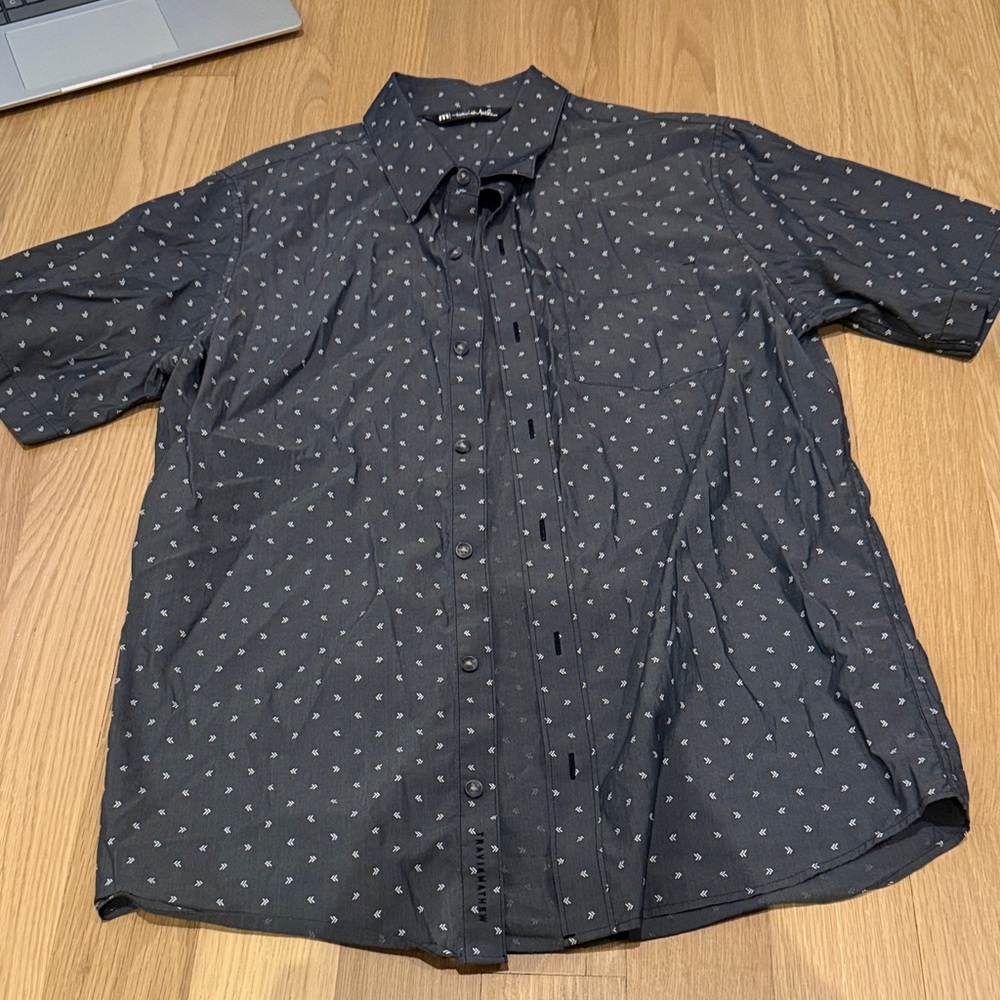 Travis mathew button up